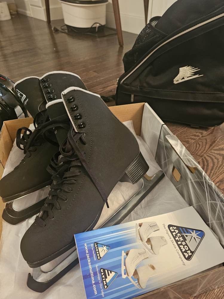Brand New Men's Skates