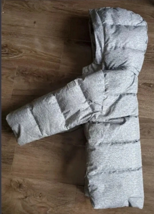 GAP Winter Jacket Puffer size 3 image indicator(4)