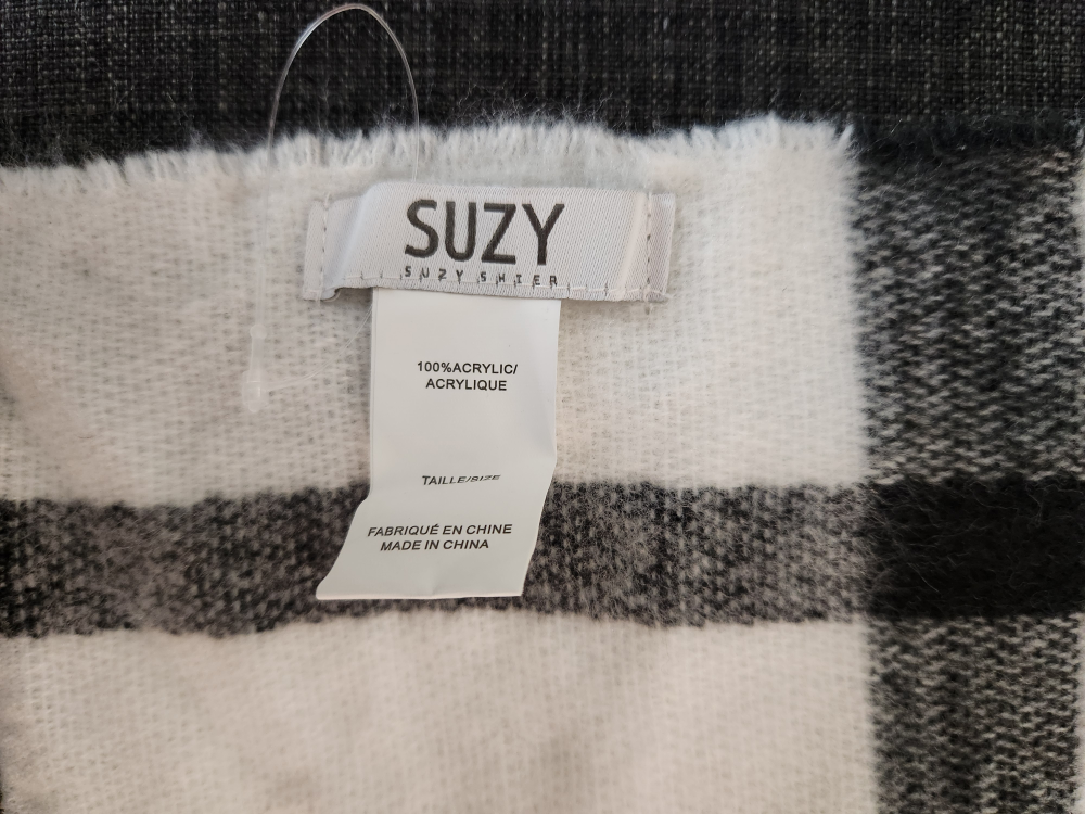 #freecycle **NEW Girls/Womens Plaid Blanket Scarf**