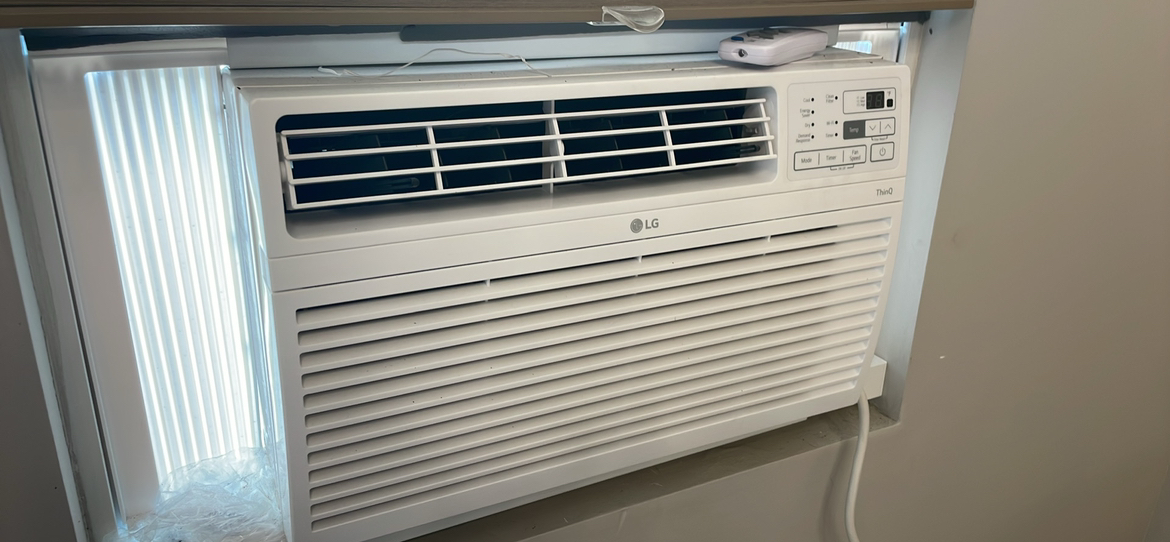 Almost new LG window AC
