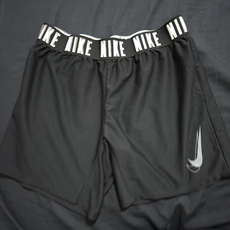 girl's short