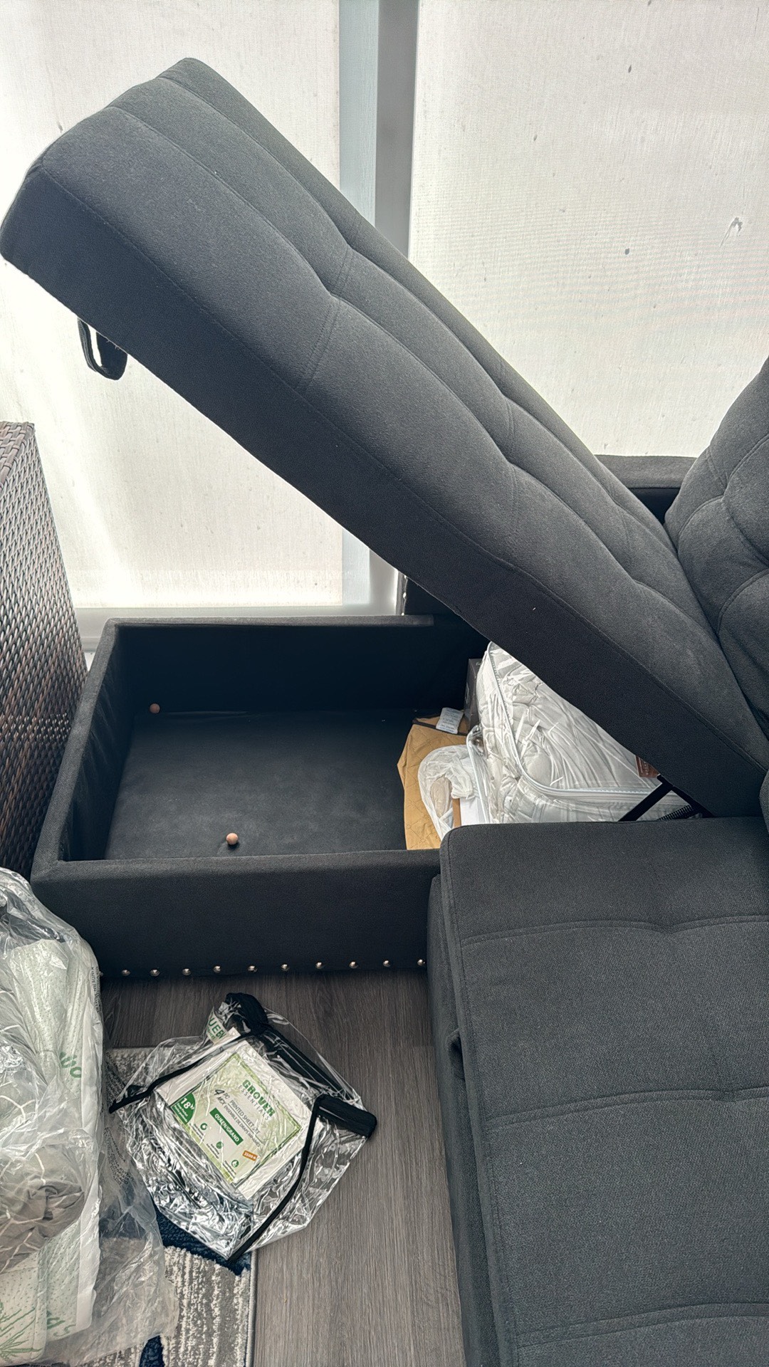 Urgent moving sale end of month sofa bed with storage - photo 3