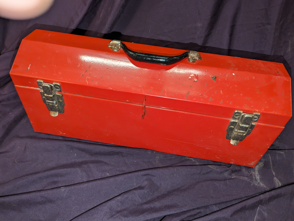 red tool box - photo 2