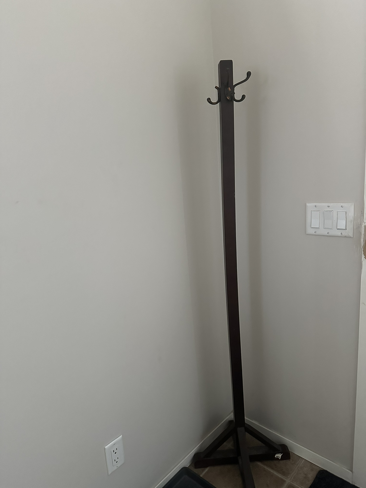 Coat hanger - photo 3