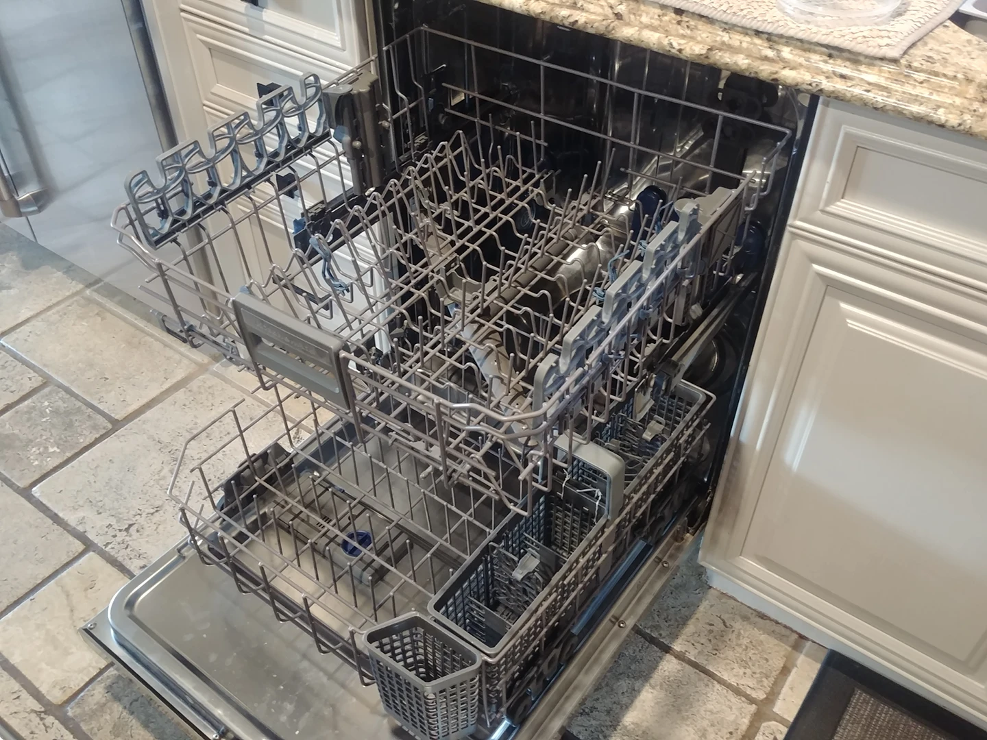 Kitchen Aid Dishwasher image indicator(7)