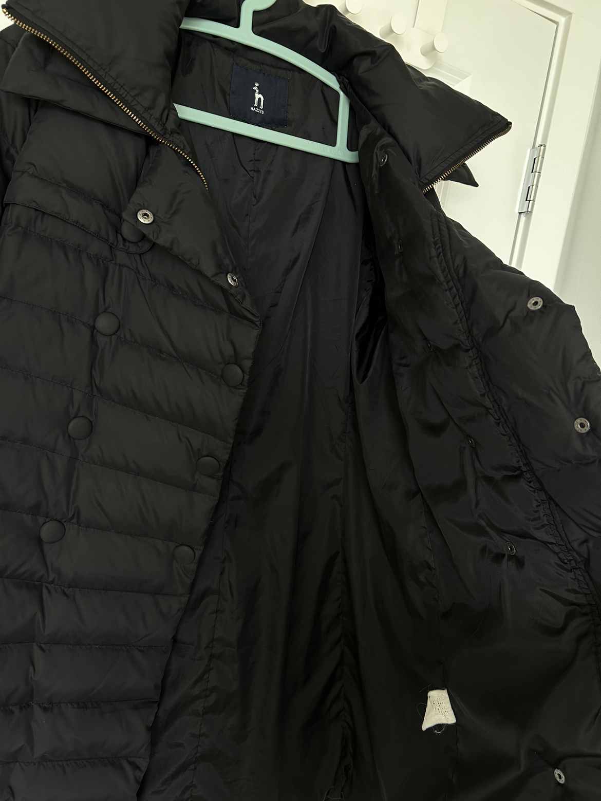Black down jacket (women) - photo 3