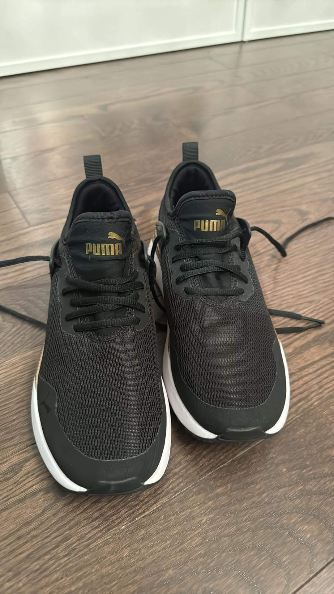 Puma runners 🥕- women’s 7