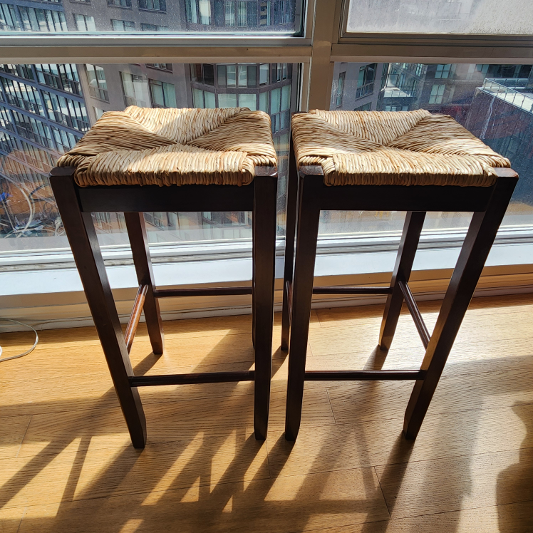 Bar stool × 2 pieces (29"), moving sale!! thumbnail