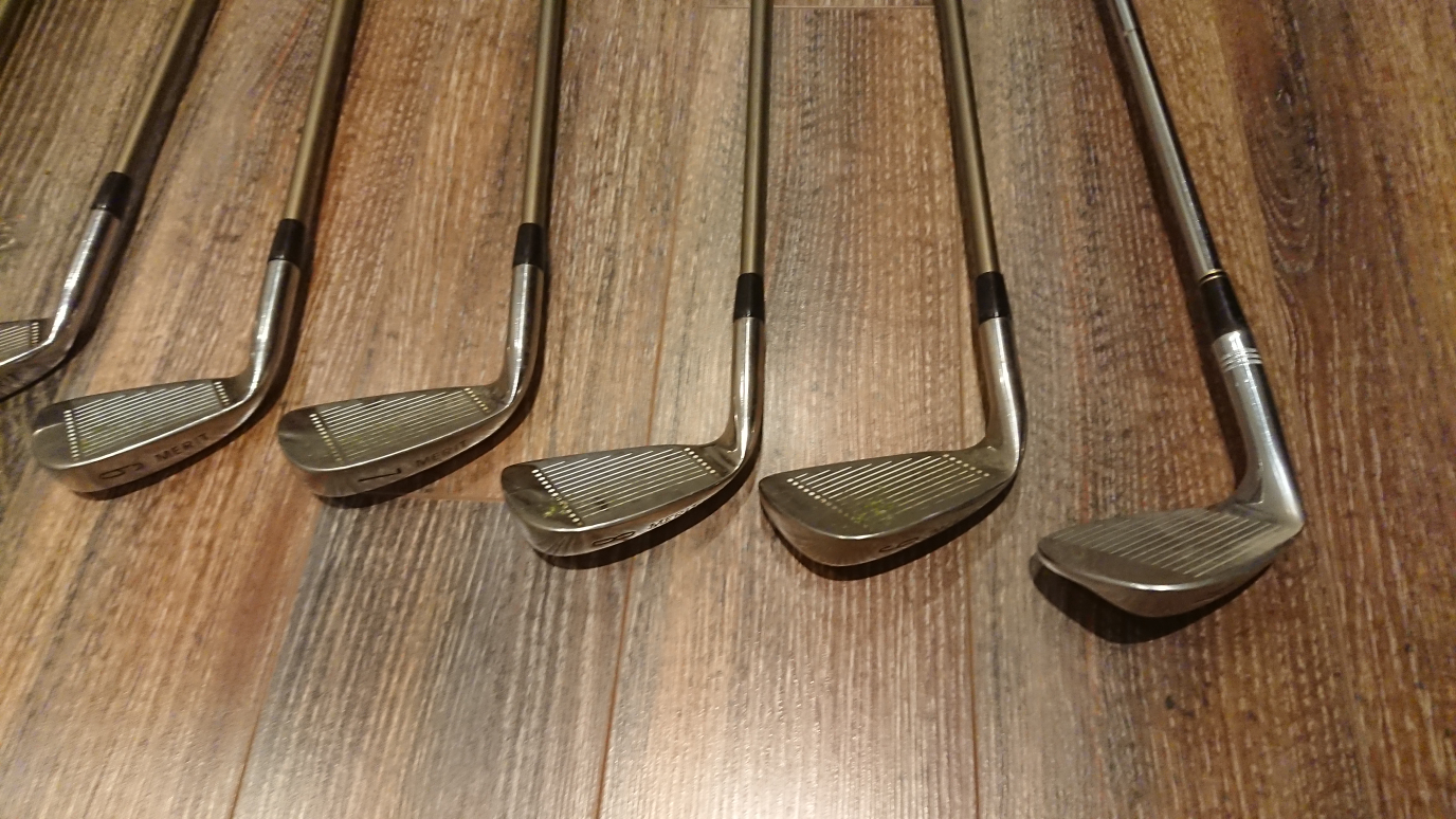 Merit right-handed golf set with bag and handcart image indicator(7)