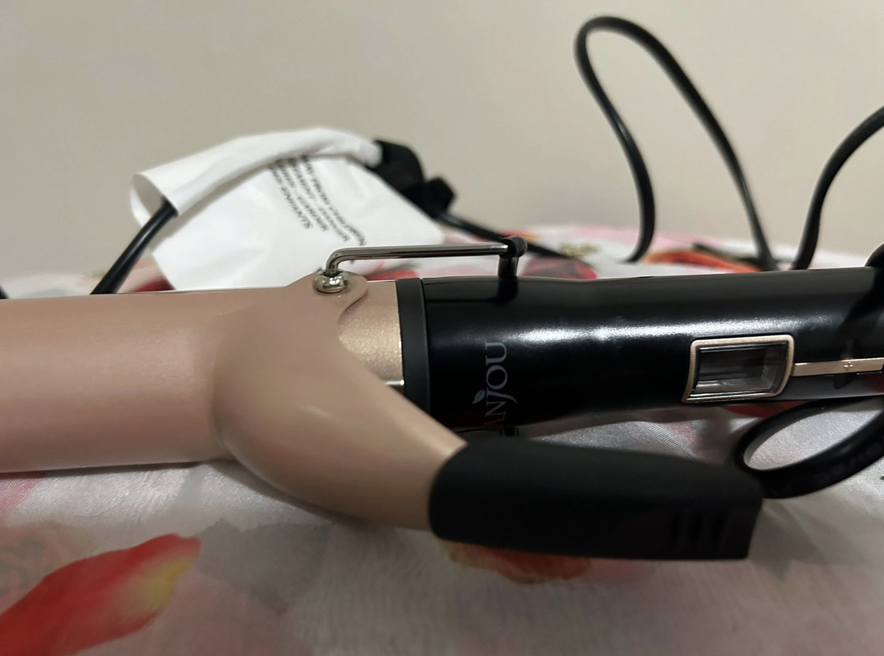 Brand new Anjou Rod Curler 💯 image indicator(3)