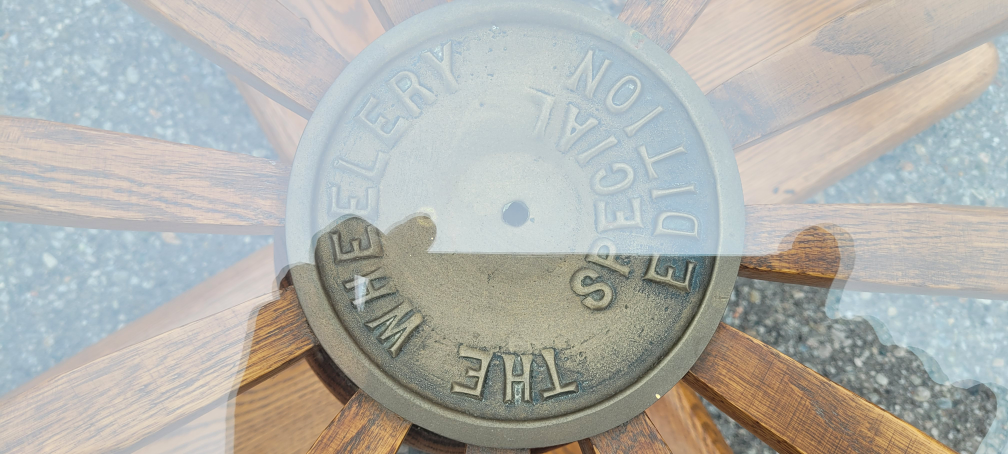 Vintage Wagon Wheel  Dining Table image indicator(5)