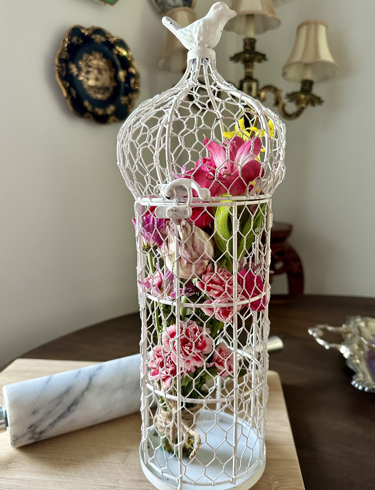 Sweet Vintage White Metal Decorative Bird Cage thumbnail