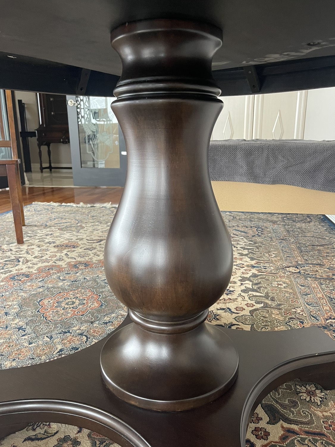 SOLID WOOD ROUND TABLE 48” - photo 2