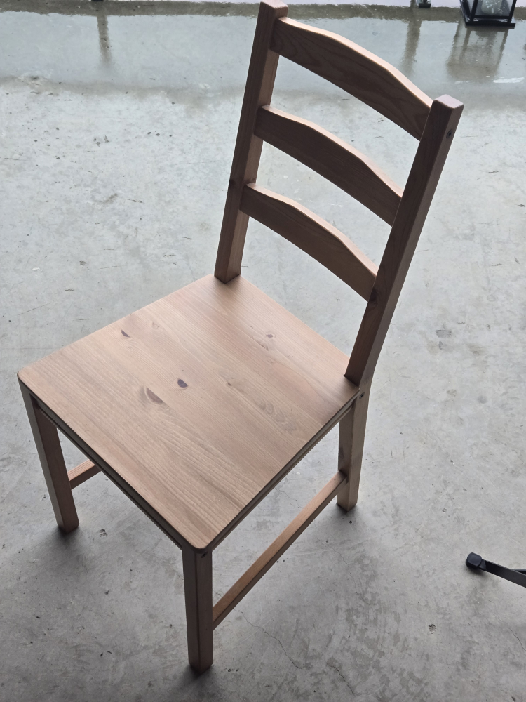 IKEA wooden chair with cushion (no pet/smoke free)