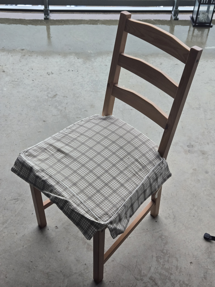 IKEA wooden chair with cushion (no pet/smoke free) - photo 3