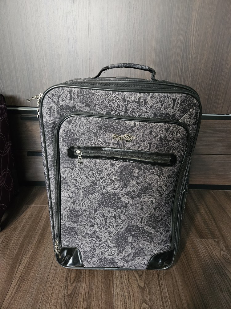 suitcase thumbnail