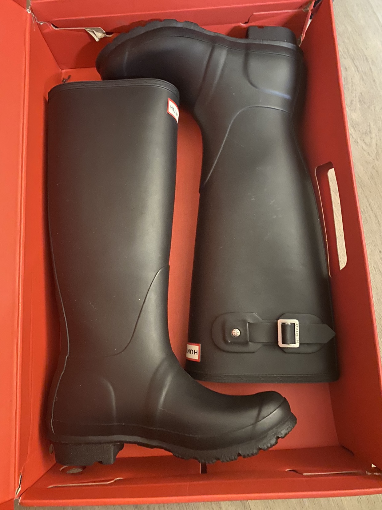 Brand New Hunter Tall Classic Rain Boots size 6