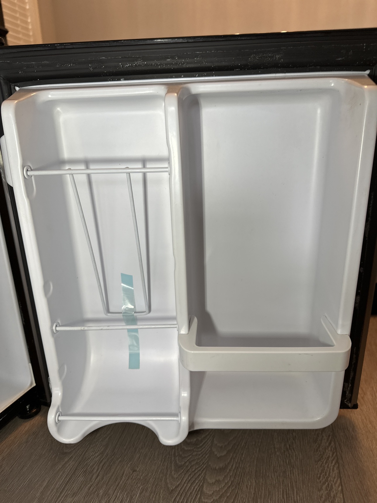 Danby Designer Fridge image indicator(6)