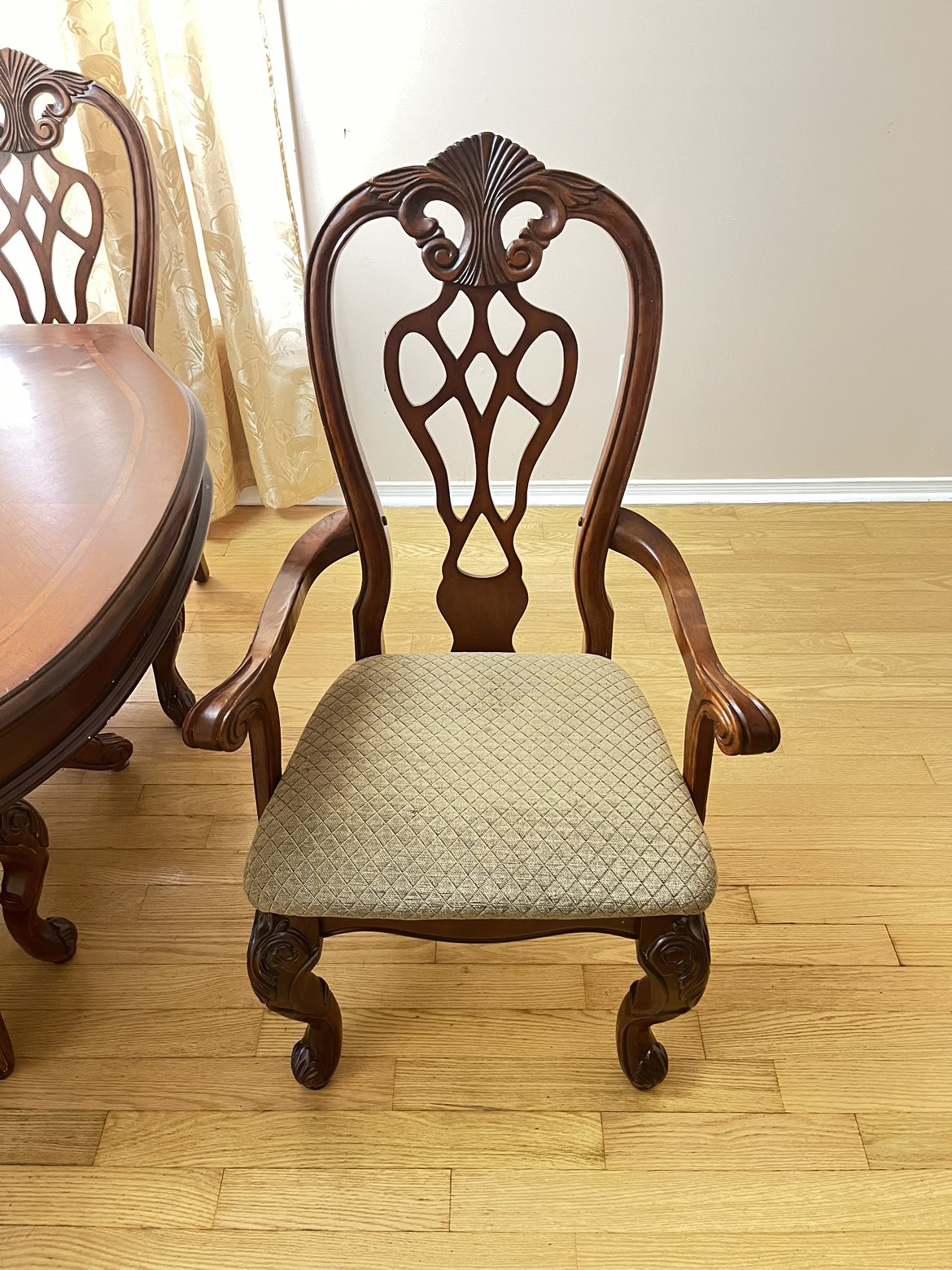 Dining Table with Chairs(extendable to 8 seater) - photo 3