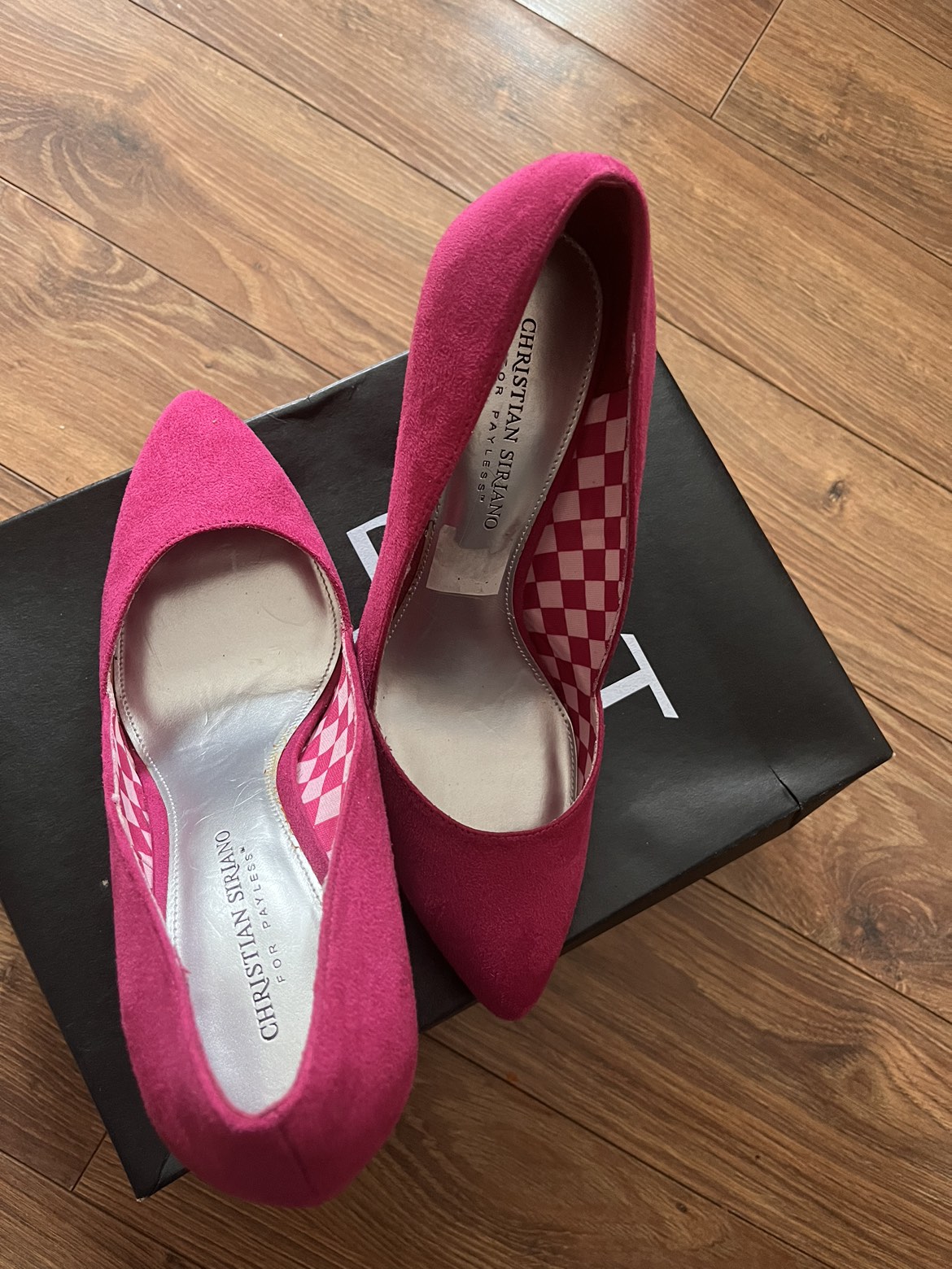 Christian Soriano - hot pink women heels image indicator(4)