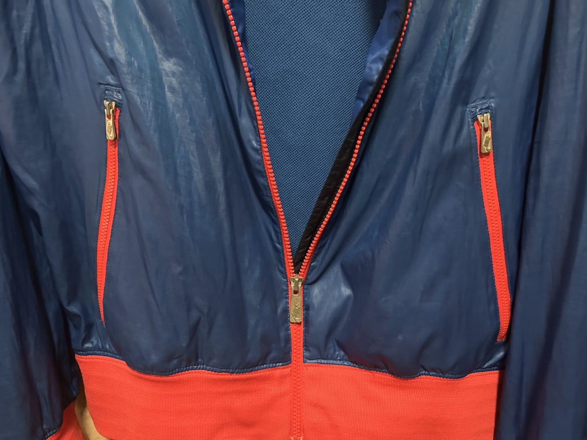 Men’s Nike Windbreaker image indicator(3)