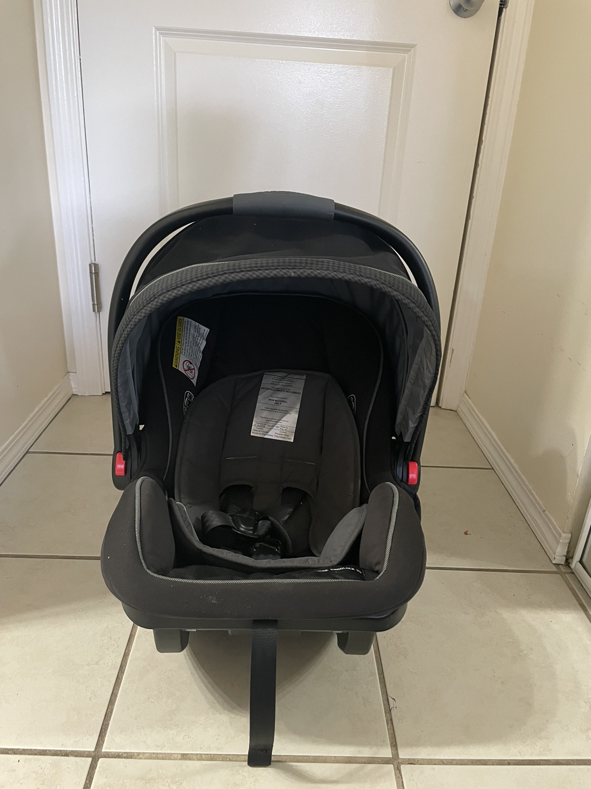 Graco SnugRide SnugLock 35 Infant Car Seat - photo 2