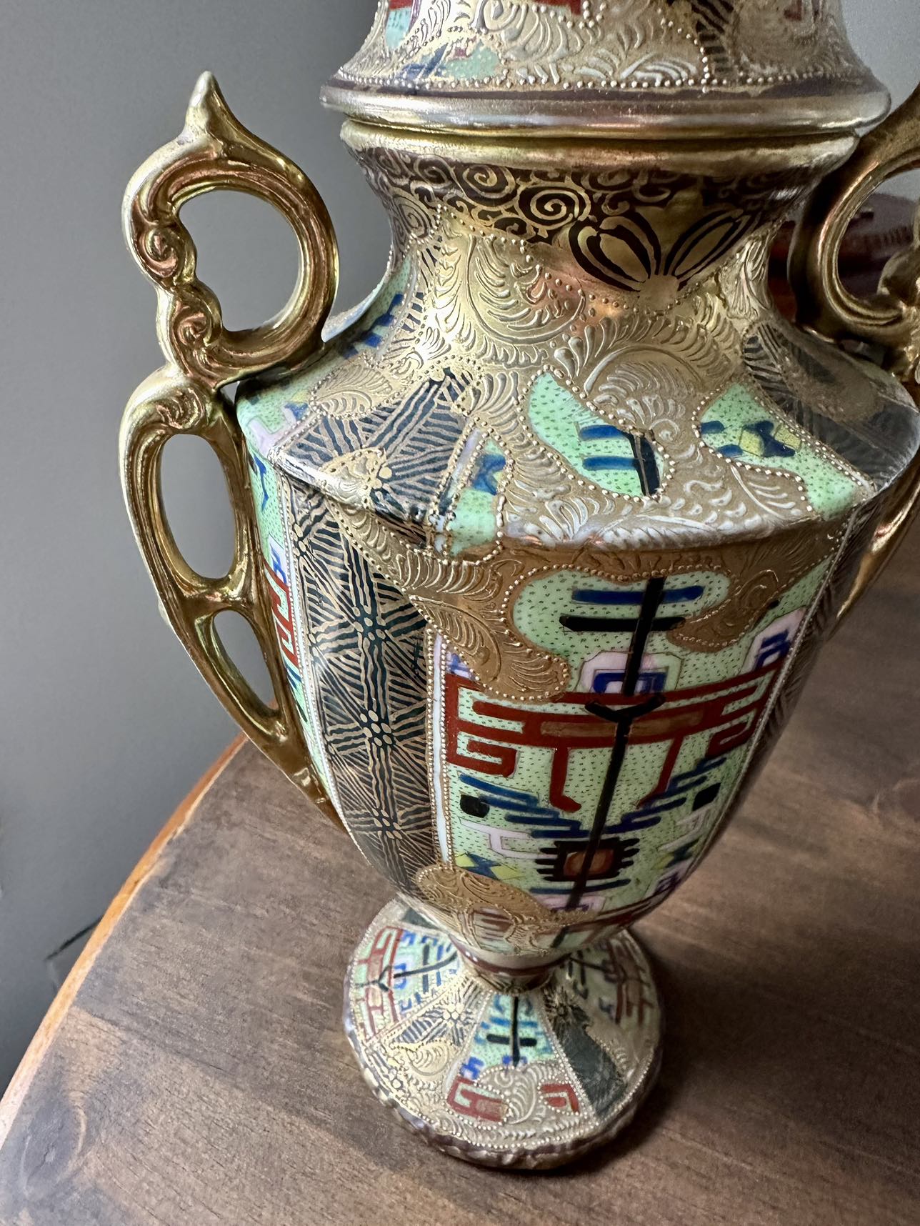 Exquisite Antique Nippon Hand Painted & Golden Handled Urn image indicator(2)