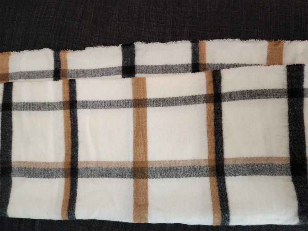 #freecycle **NEW Girls/Womens Plaid Blanket Scarf** - photo 3