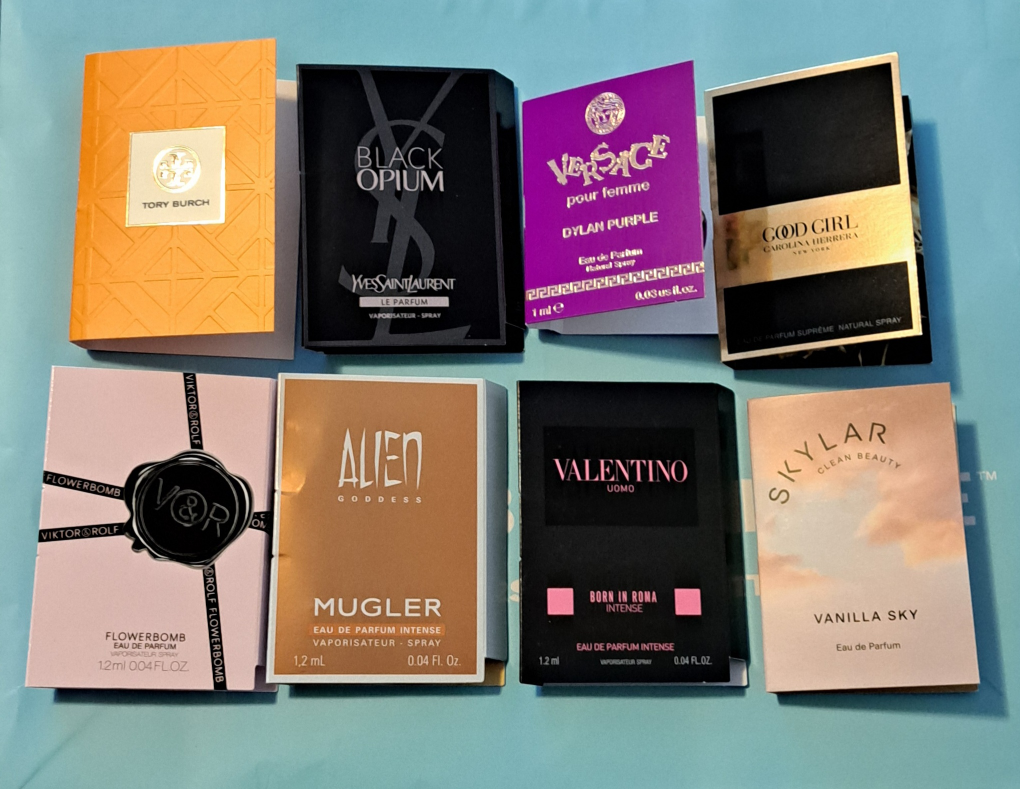 Parfume Samples Lot thumbnail