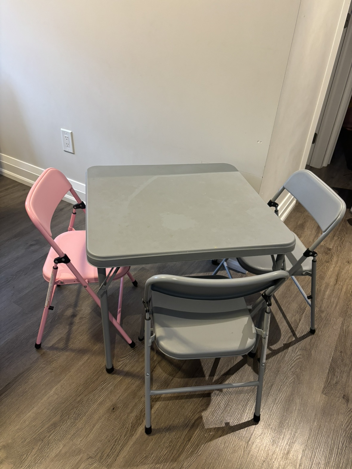Kids chairs and table