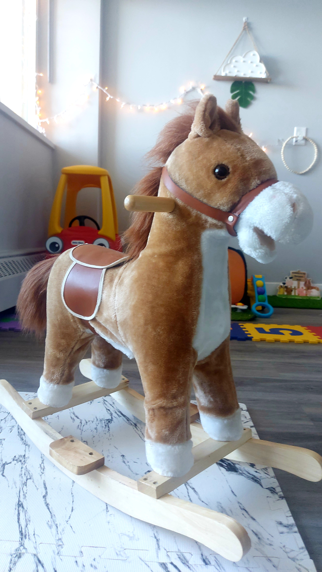Almost New Qaba interactive rocking horse in great condition image indicator(3)
