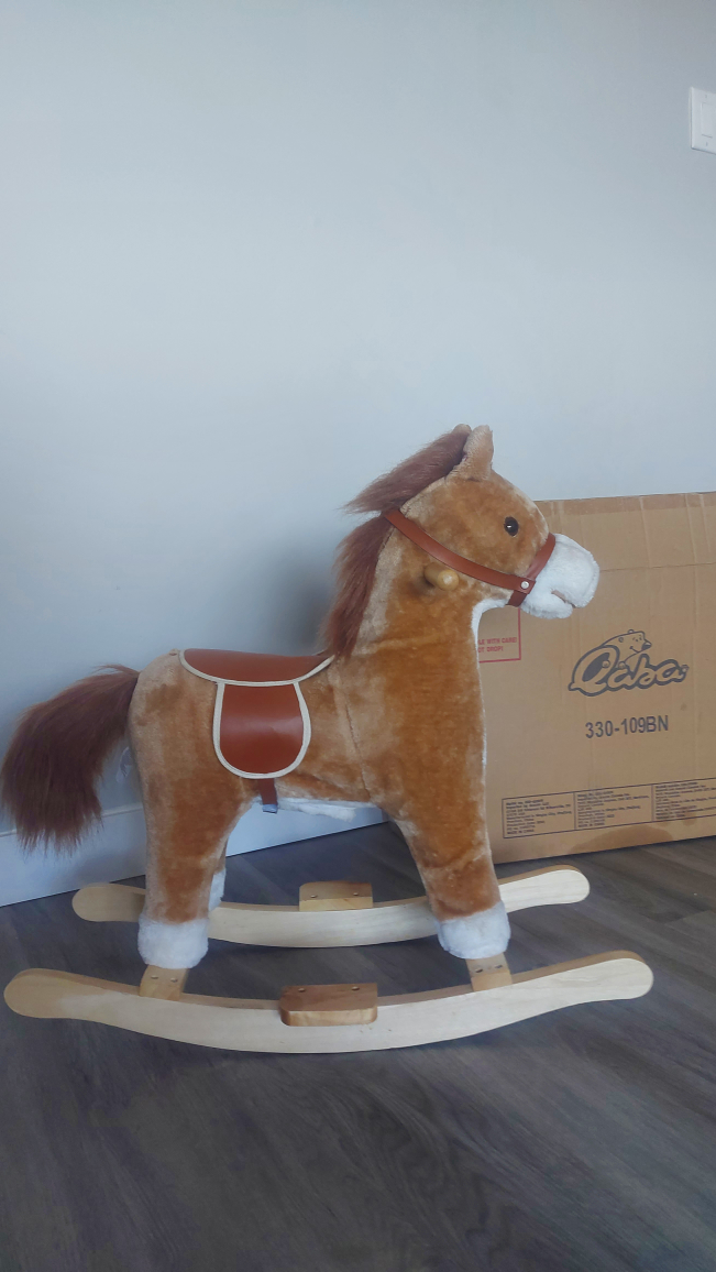 Almost New Qaba interactive rocking horse in great condition image indicator(4)