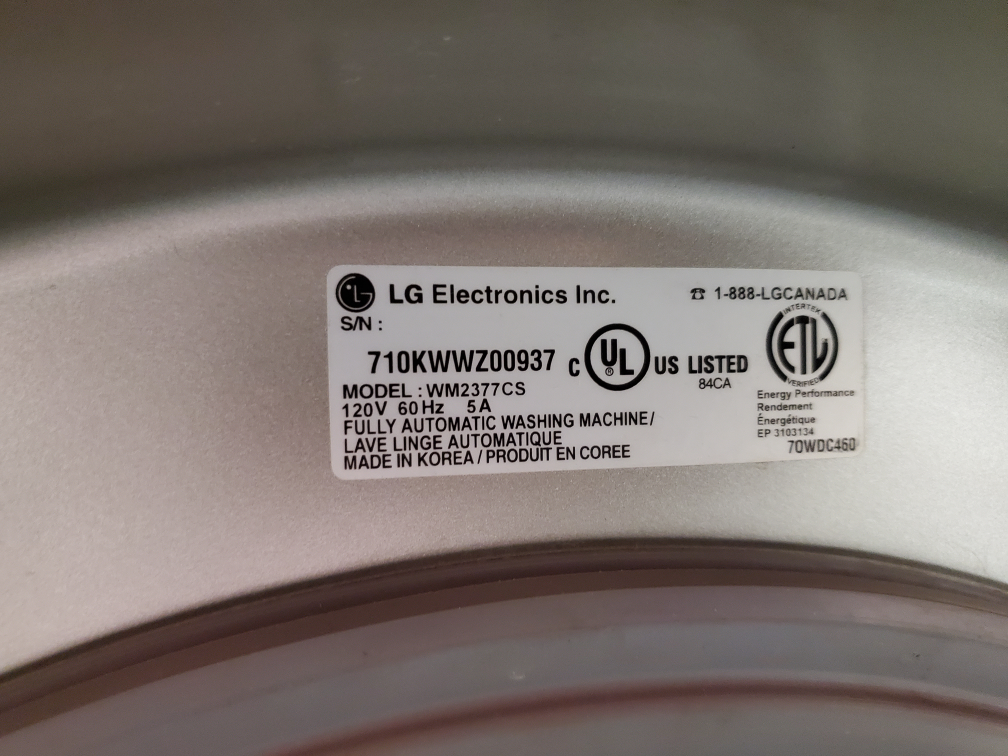 LG washer and Dryer - photo 2