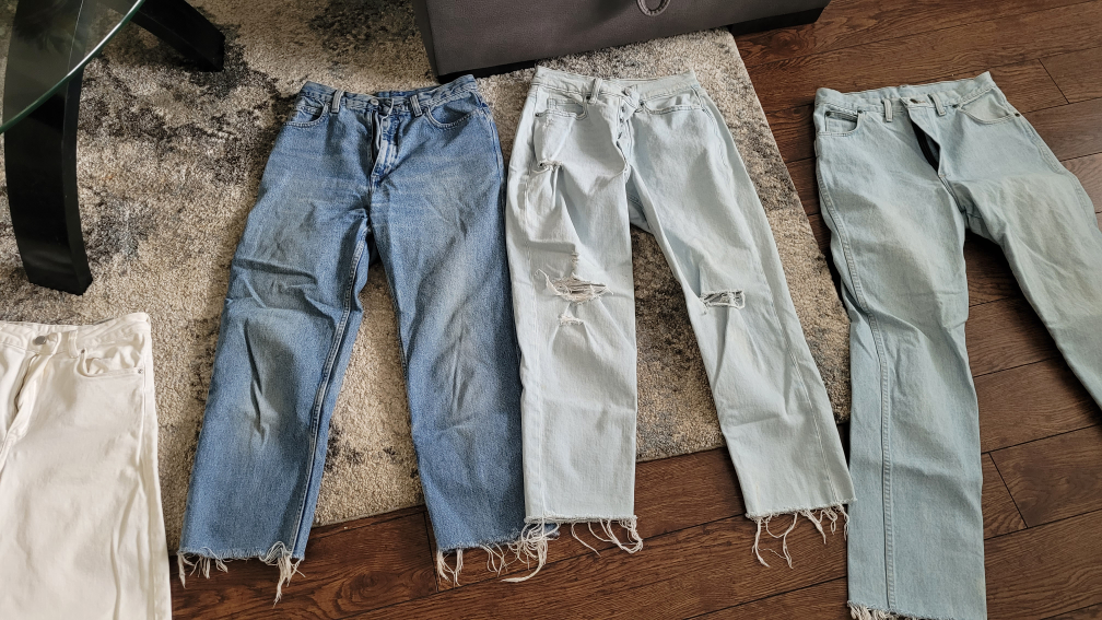 women's denim pants & shorts thumbnail