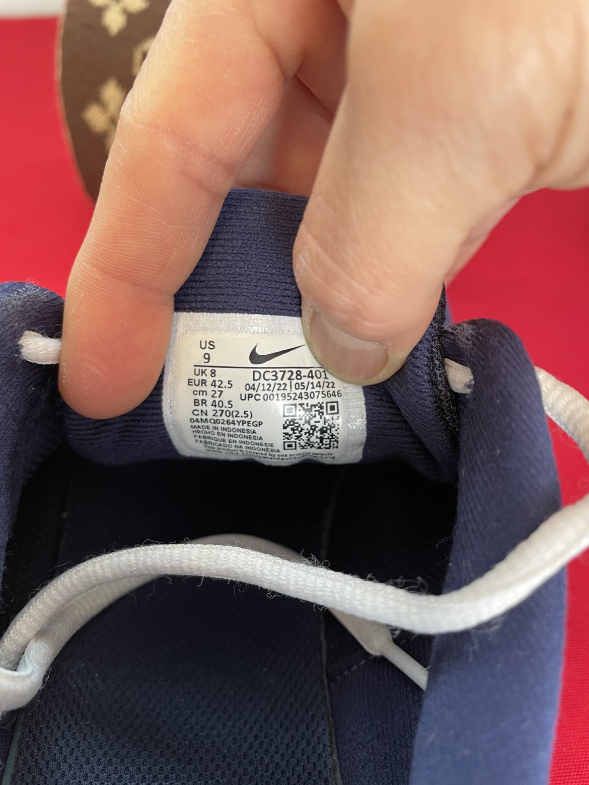 Nike Running Shoes size 9US - photo 4