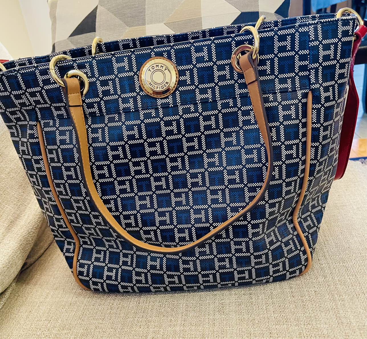 Hand bag
