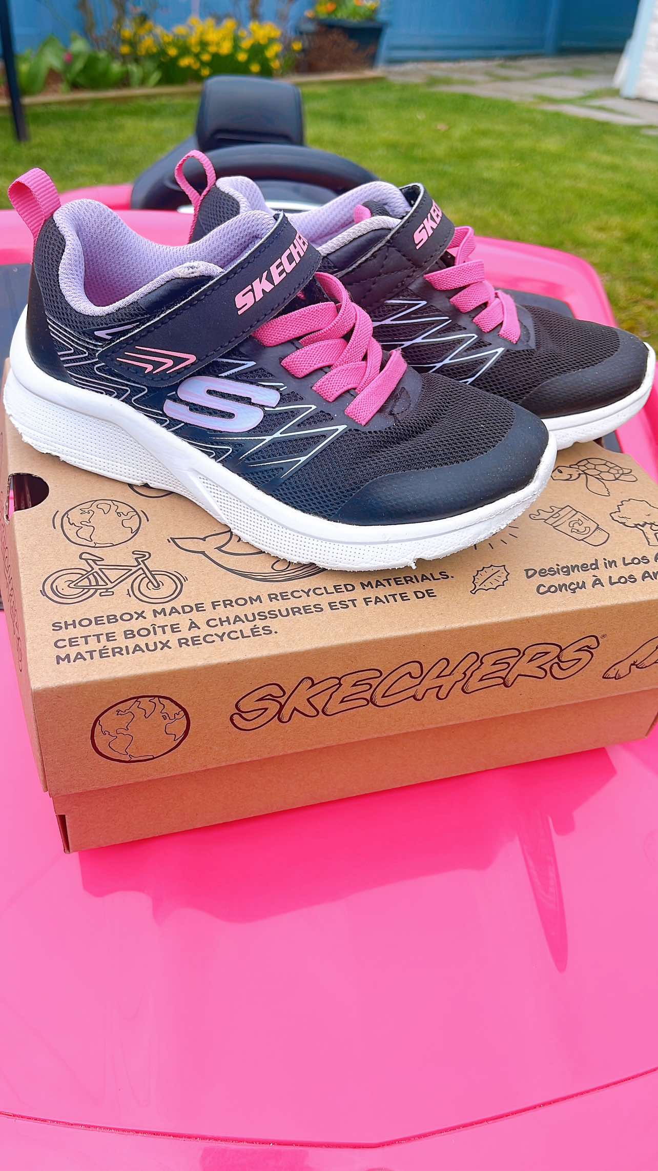 Skechers shoes