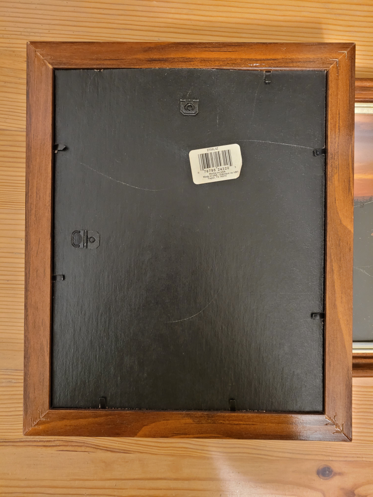 Wooden Picture Frames (x2) - photo 2