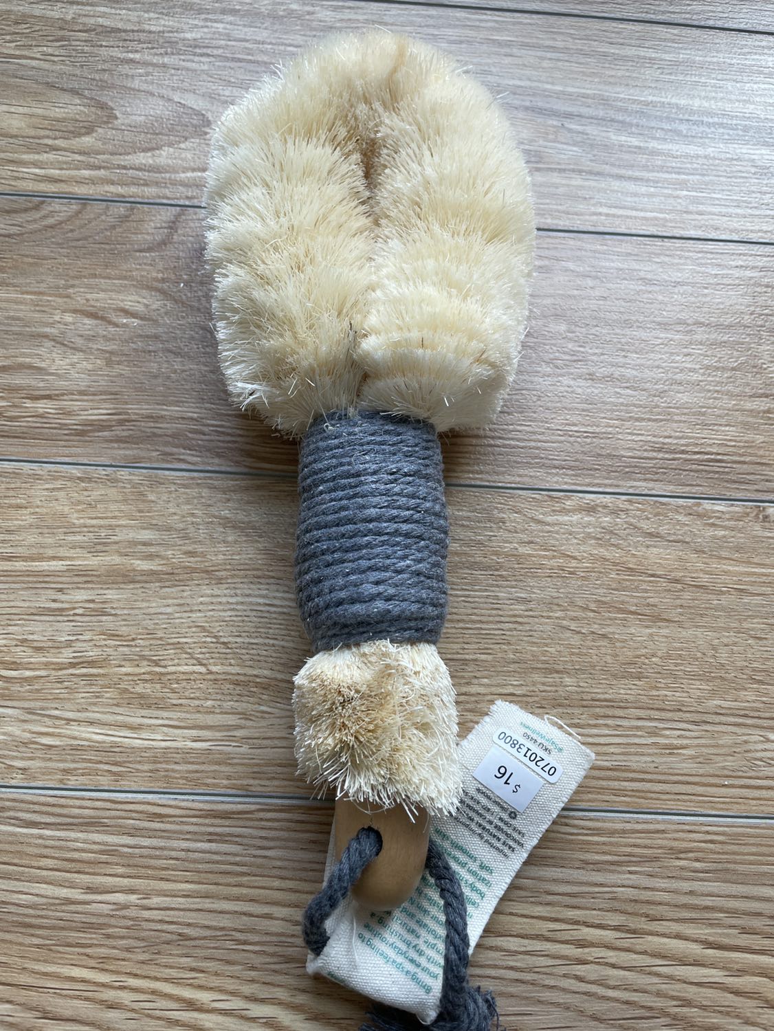 Dry bath brush, curling iron, round brush, sun glasses