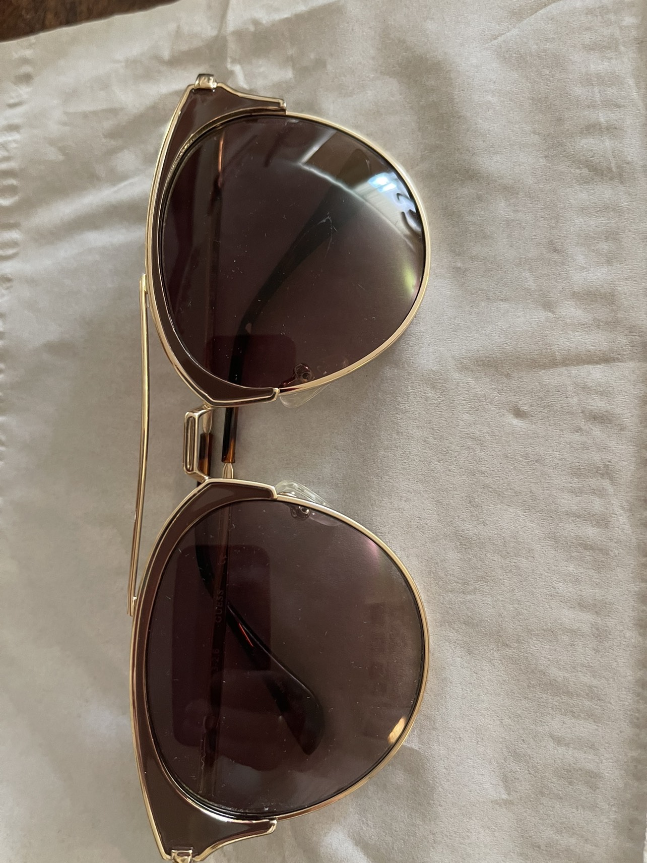 Guess Sunglasses image indicator(2)