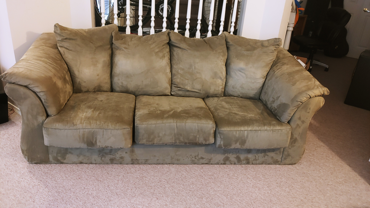 Green couch 🧡