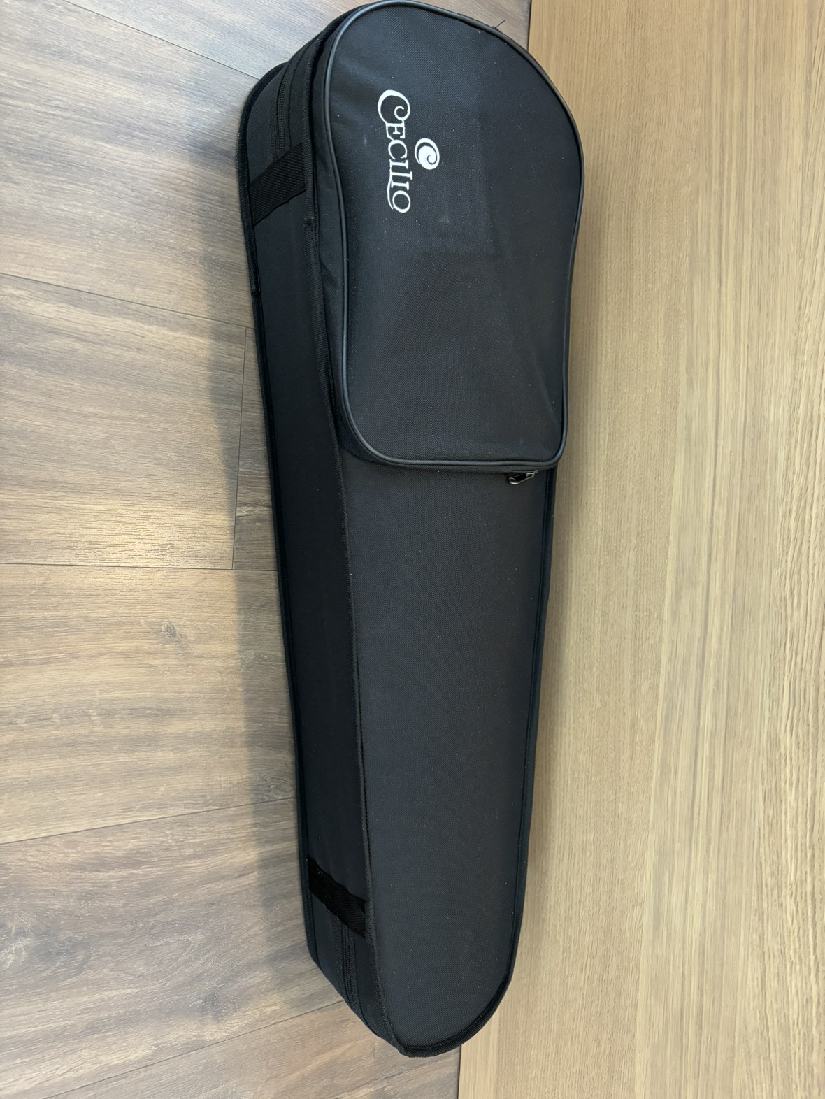 270 new for 85 - 4/4 violin with full set (bows, book + more) image indicator(2)