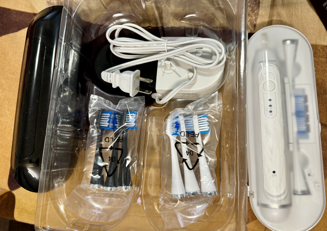 Aquasonic Wireless Charging Electric Toothbrushes - photo 2