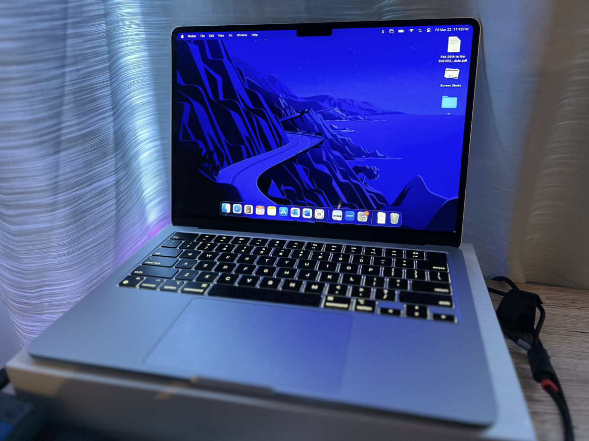 M2 MacBook Air 8GB RAM