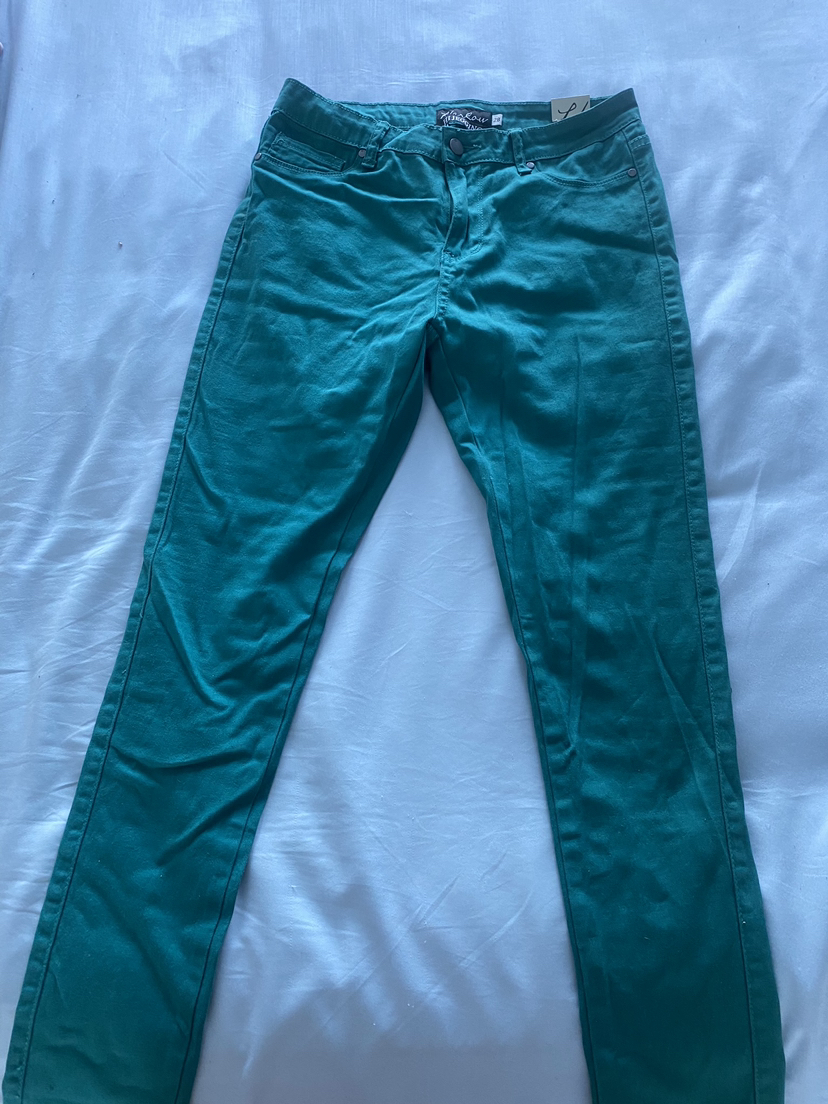 New Harlow jeans sz 28 thumbnail