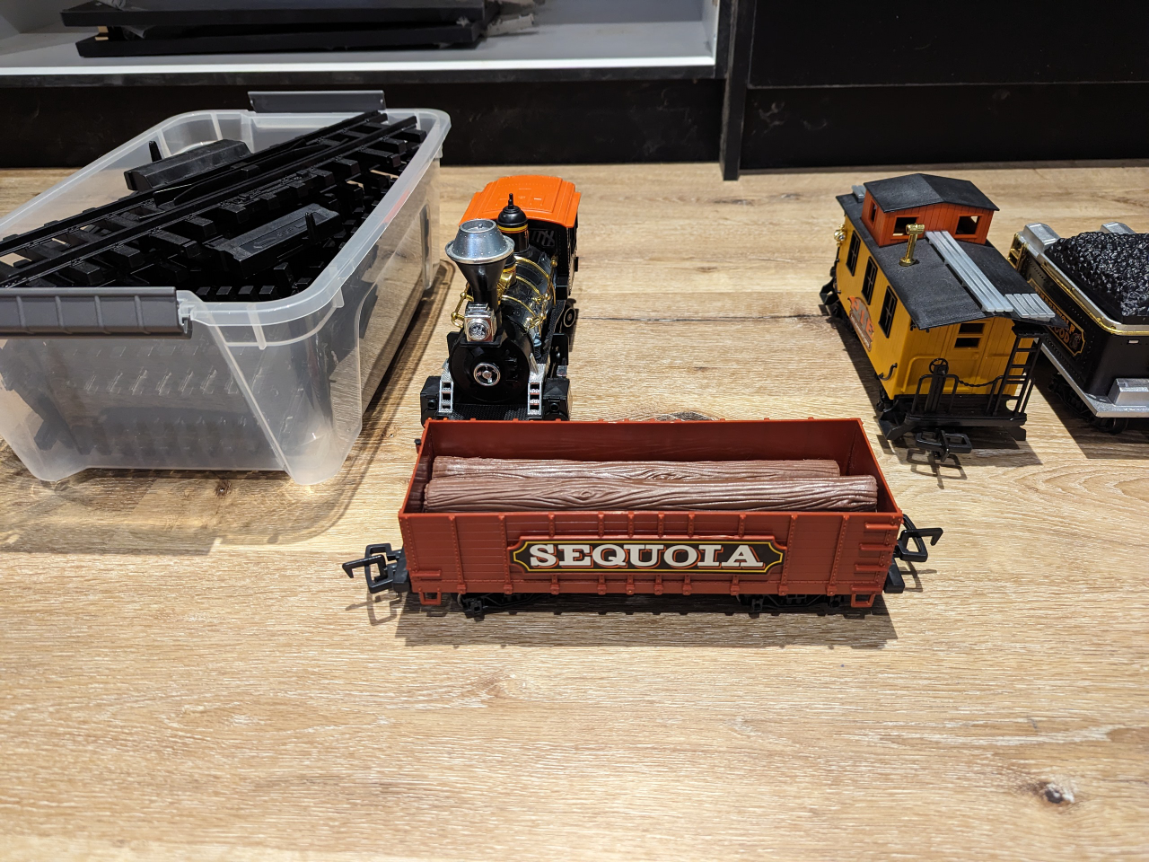 Timberwolf and Redwood - Vintage Train Set image indicator(5)