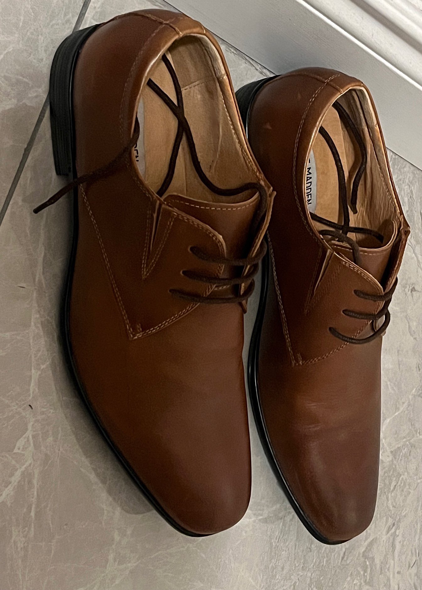 STEVE MADDEN Tan Leather Dress Shoes + Matching Color belt