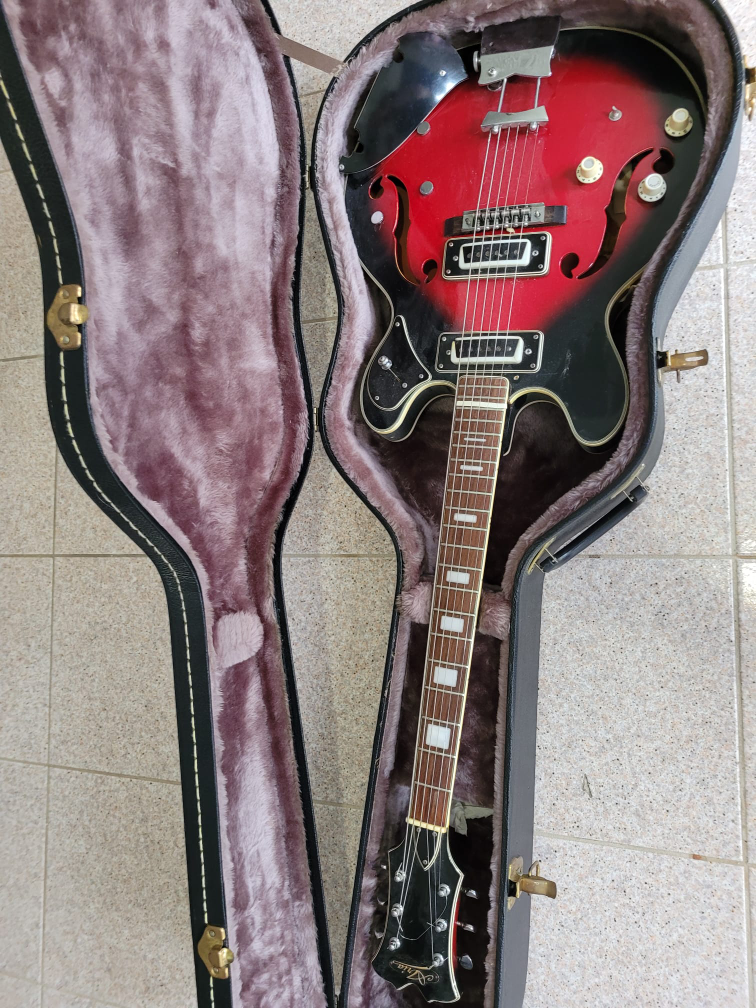Left handed Electric Guitar