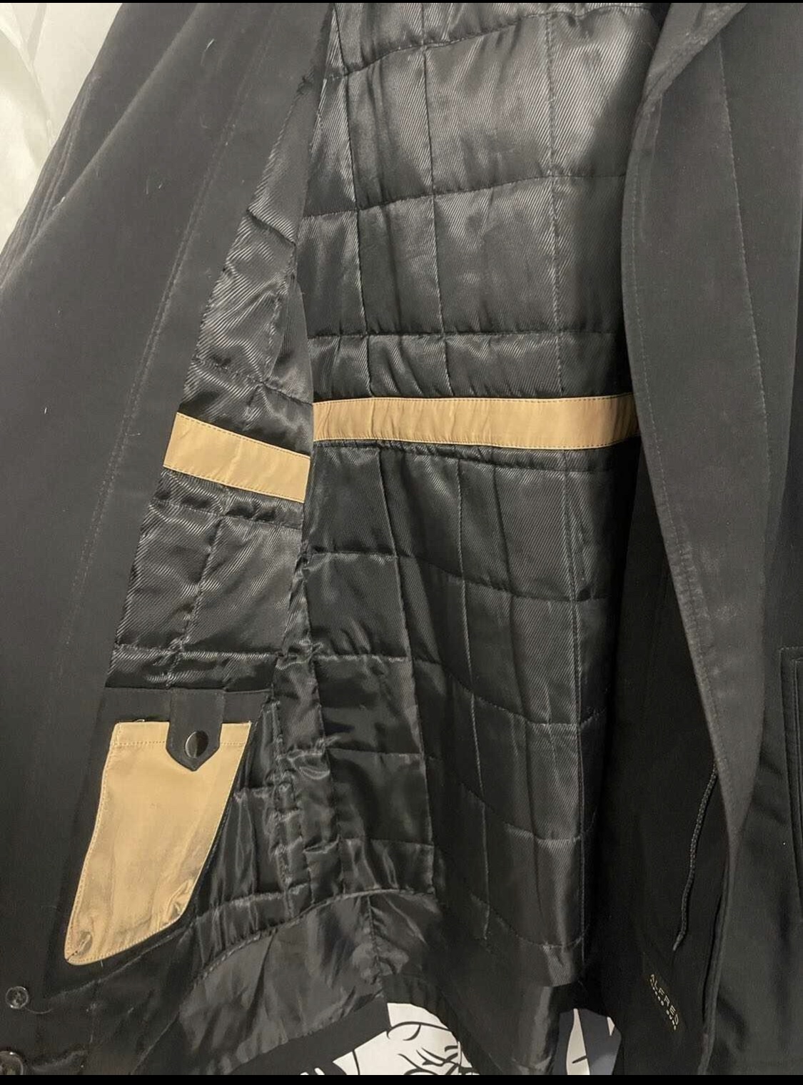 Mens jacket w/attached vest | *pics are awful, sorry image indicator(2)