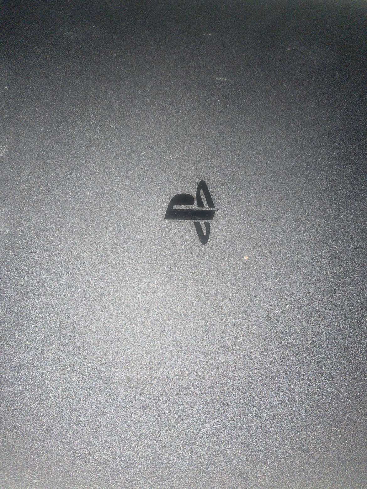 PS4 slim 1tb